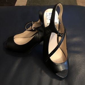 Nine West Black Pumps
